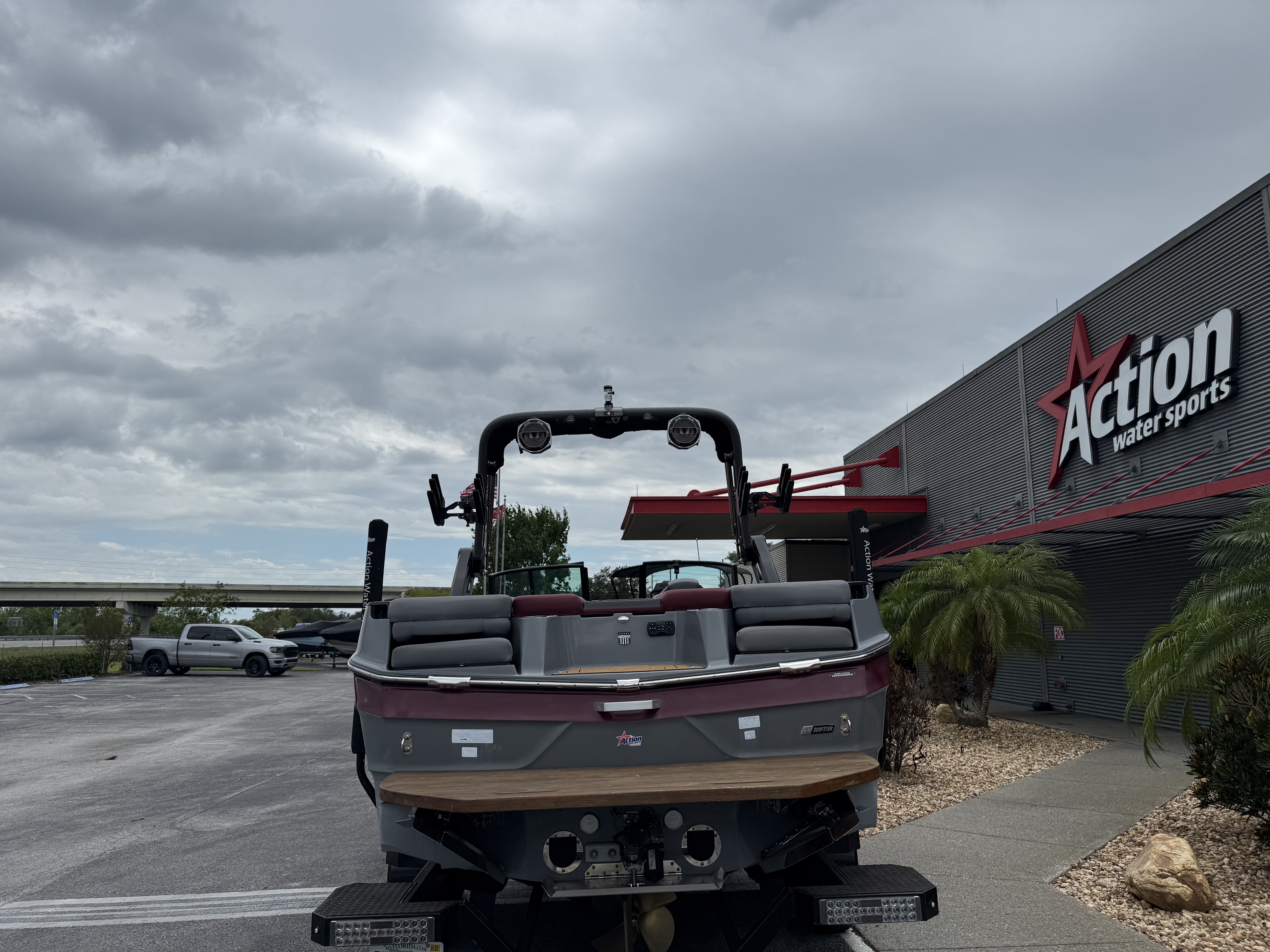 2022 MasterCraft XT24