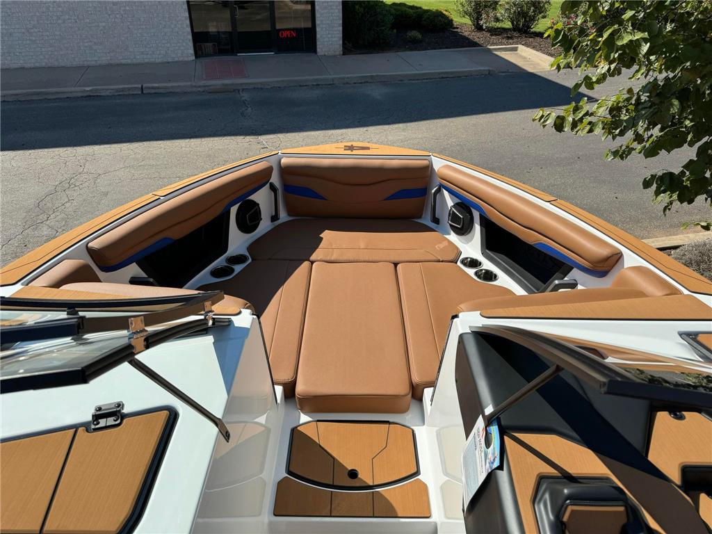 2024 Axis T250