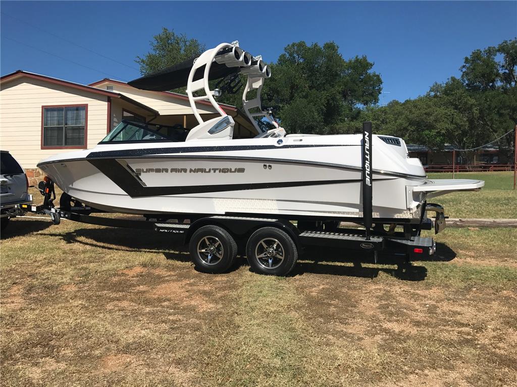 Super Clean 2014 Super Air Nautique 230 Icon