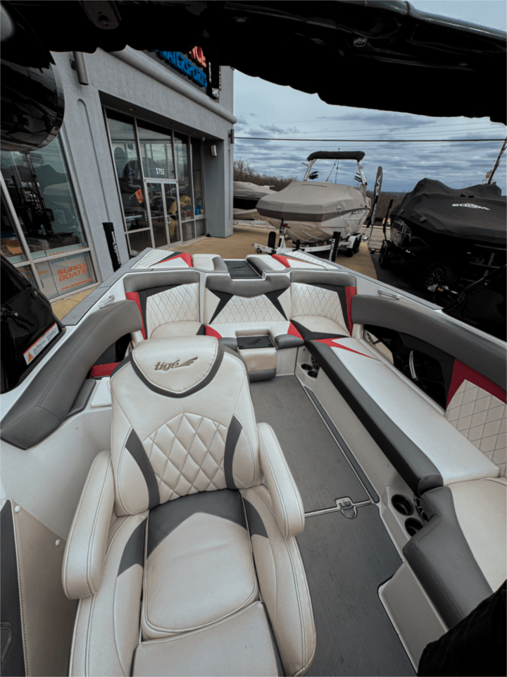 2013 TIGE Z3 BLACK AND WHITE CLASSIC SURF READY!!!
