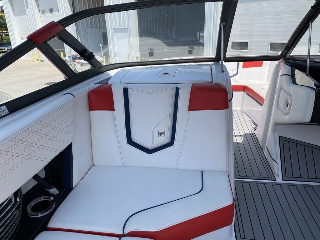 2018 Nautique Super Air G23