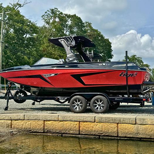 New 2024 22RZX