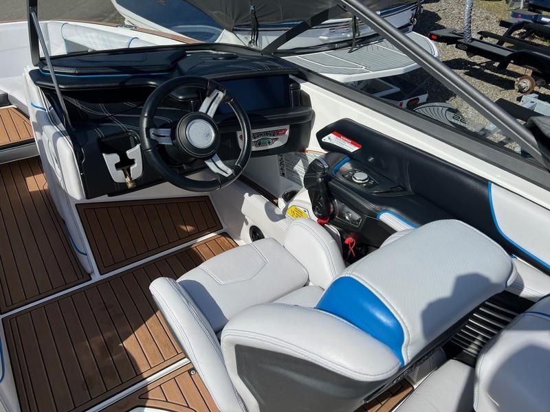 2017 Nautique G23