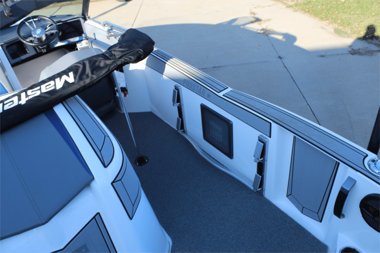 2024 Mastercraft Prostar