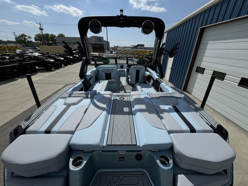 2025 MasterCraft XT23