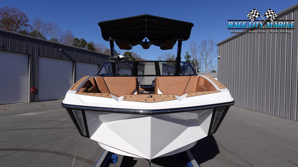 2025 Nautique G23