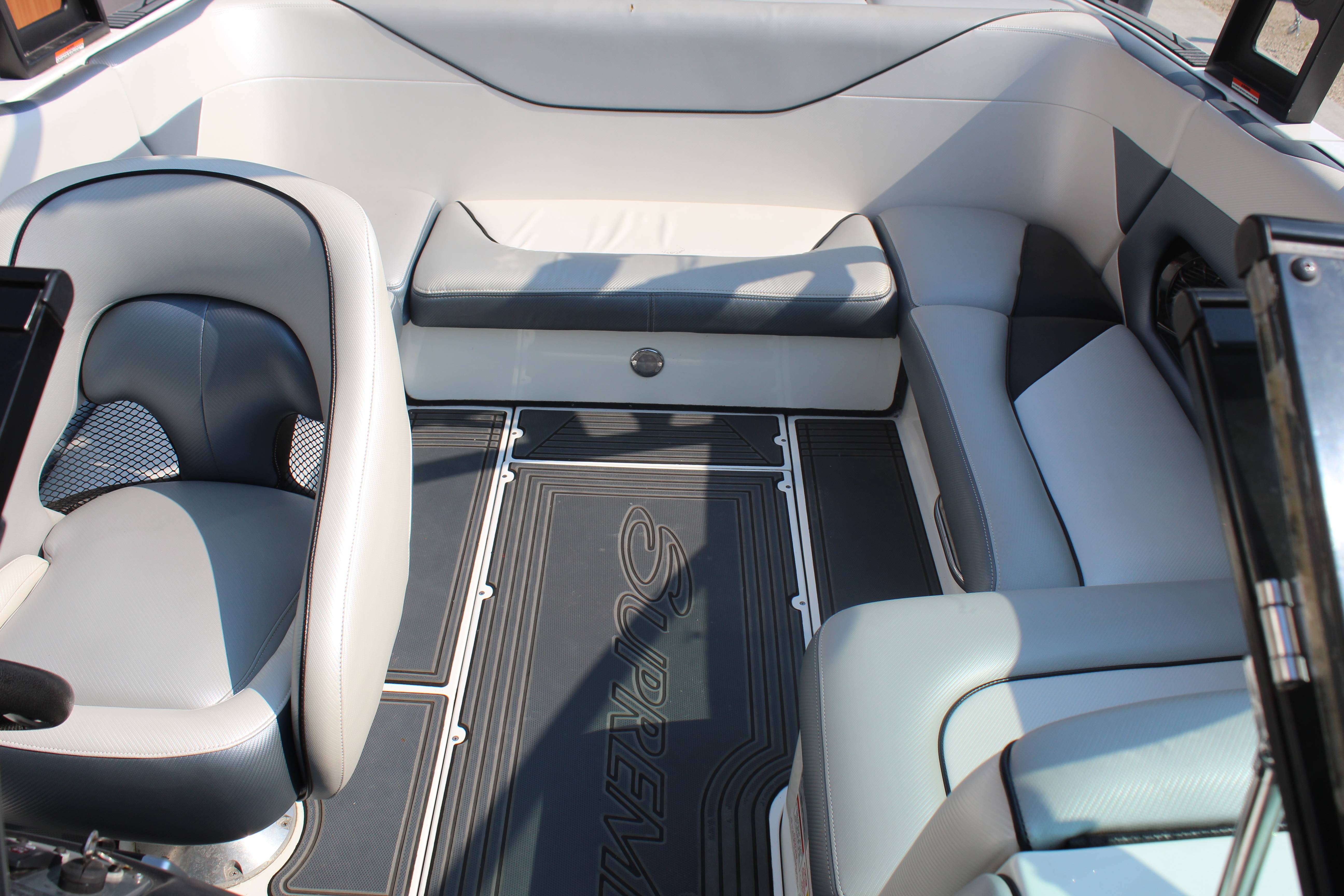 2015 Supreme S21