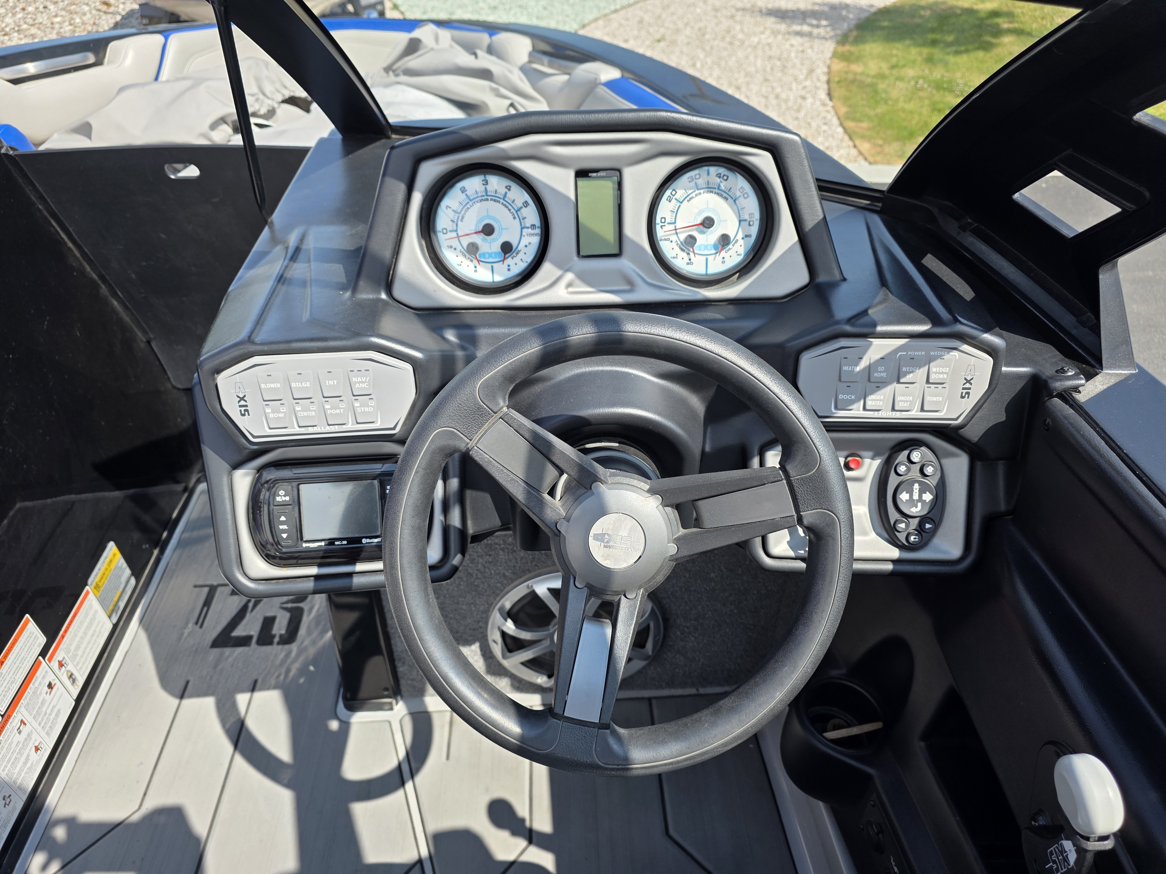 2018 Axis Boats T23