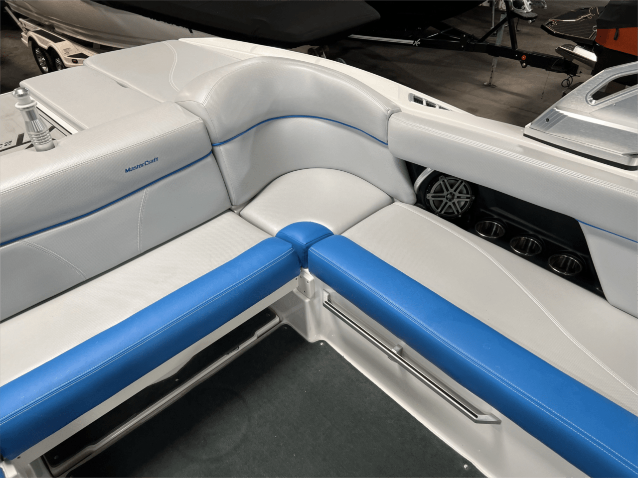 2017 Mastercraft XT23 | 209094