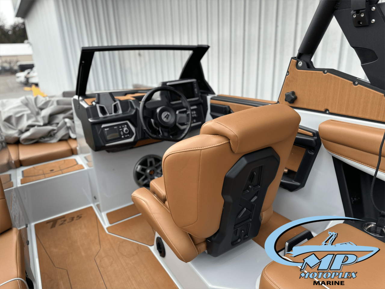 2023 Axis T235