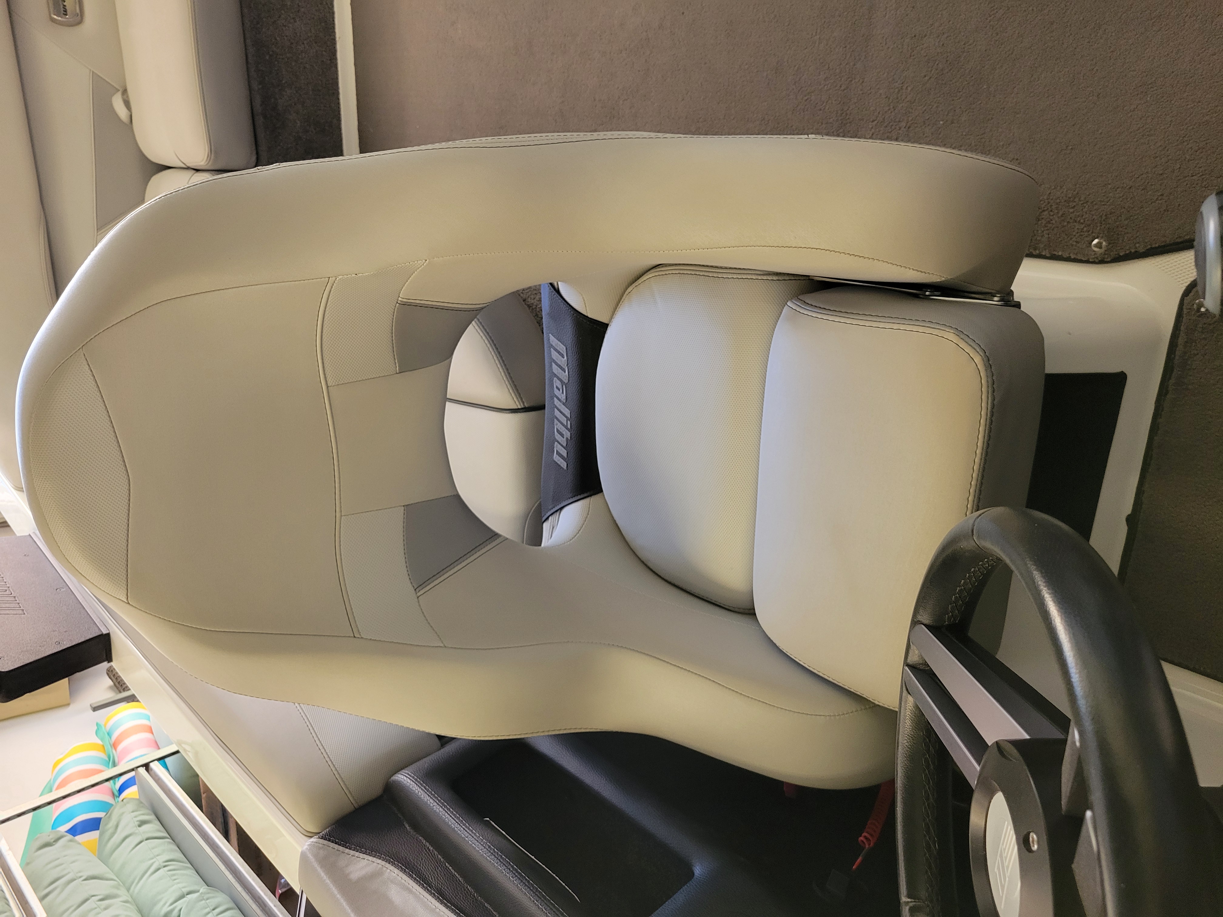  2017 Malibu Wakesetter 22 VLX