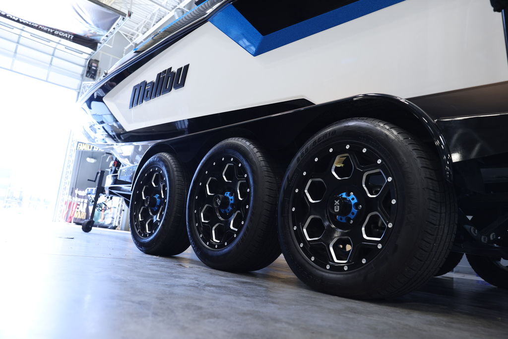 2024 Malibu Boats 24 MXZ