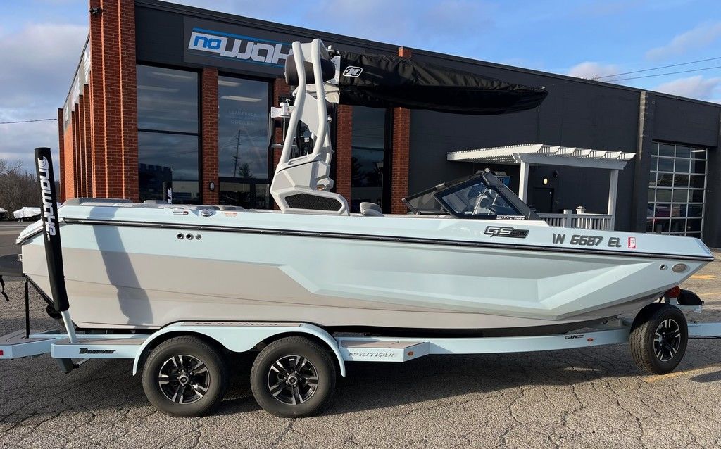 boat.Title