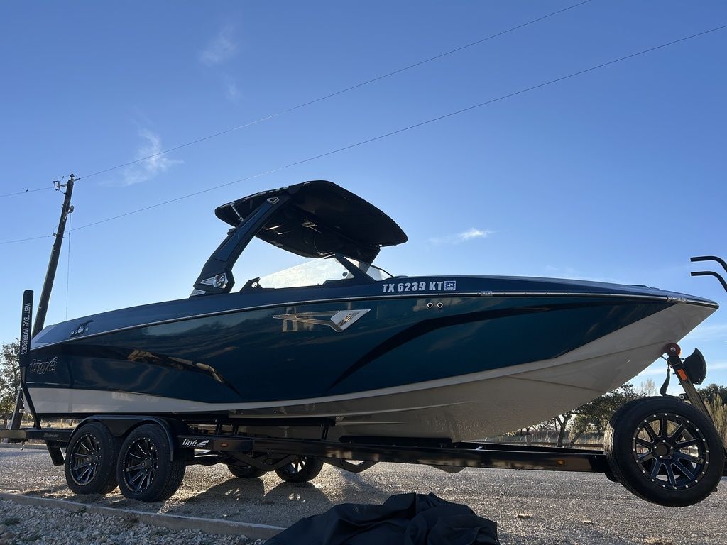 boat.Title