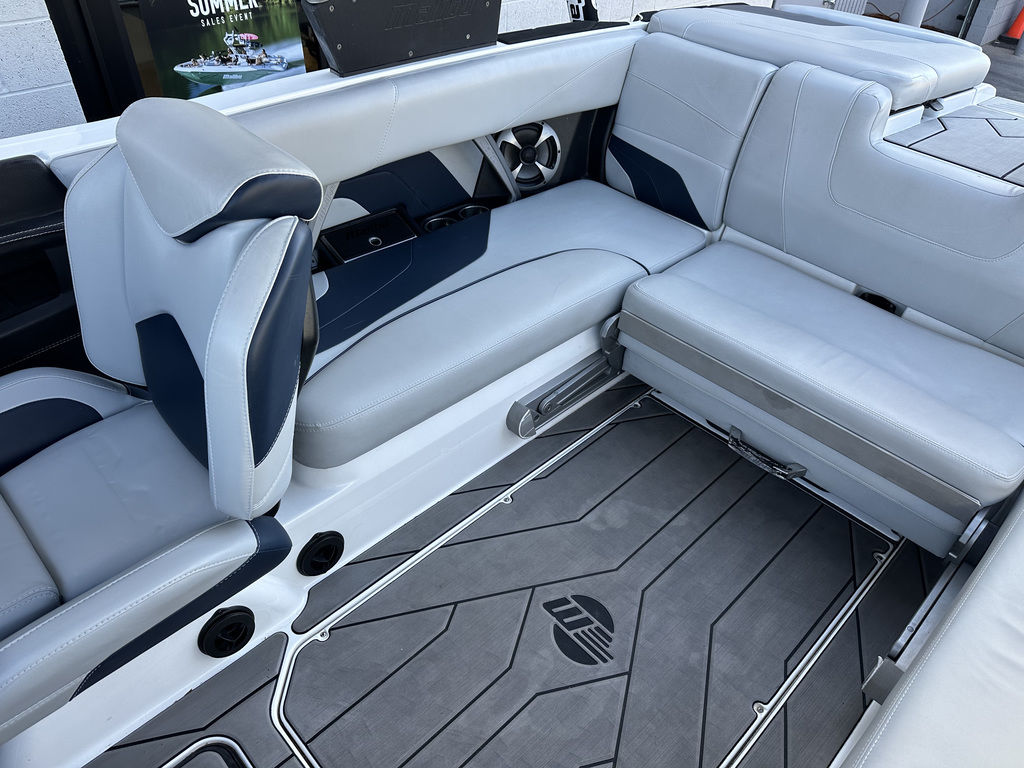 2020 Malibu Boats 22 MXZ