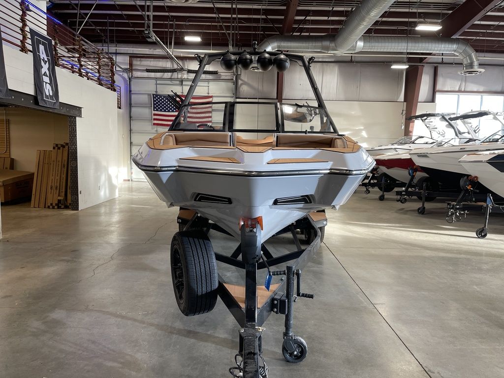 2025 Axis Wake Research A245