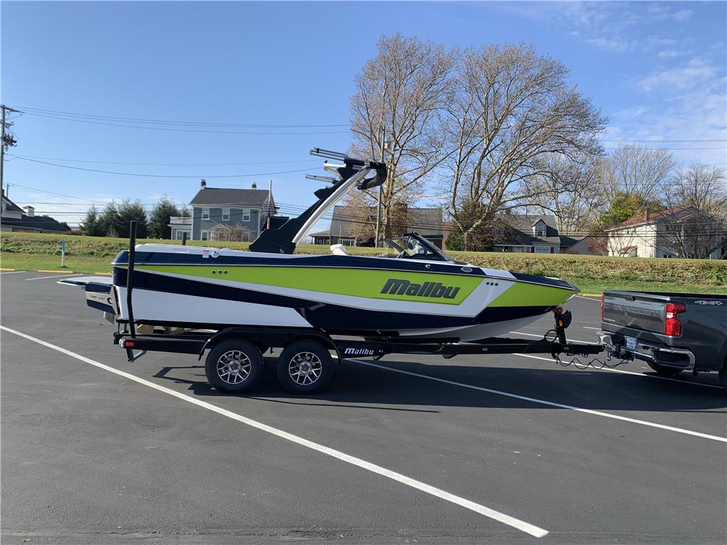 boat.Title