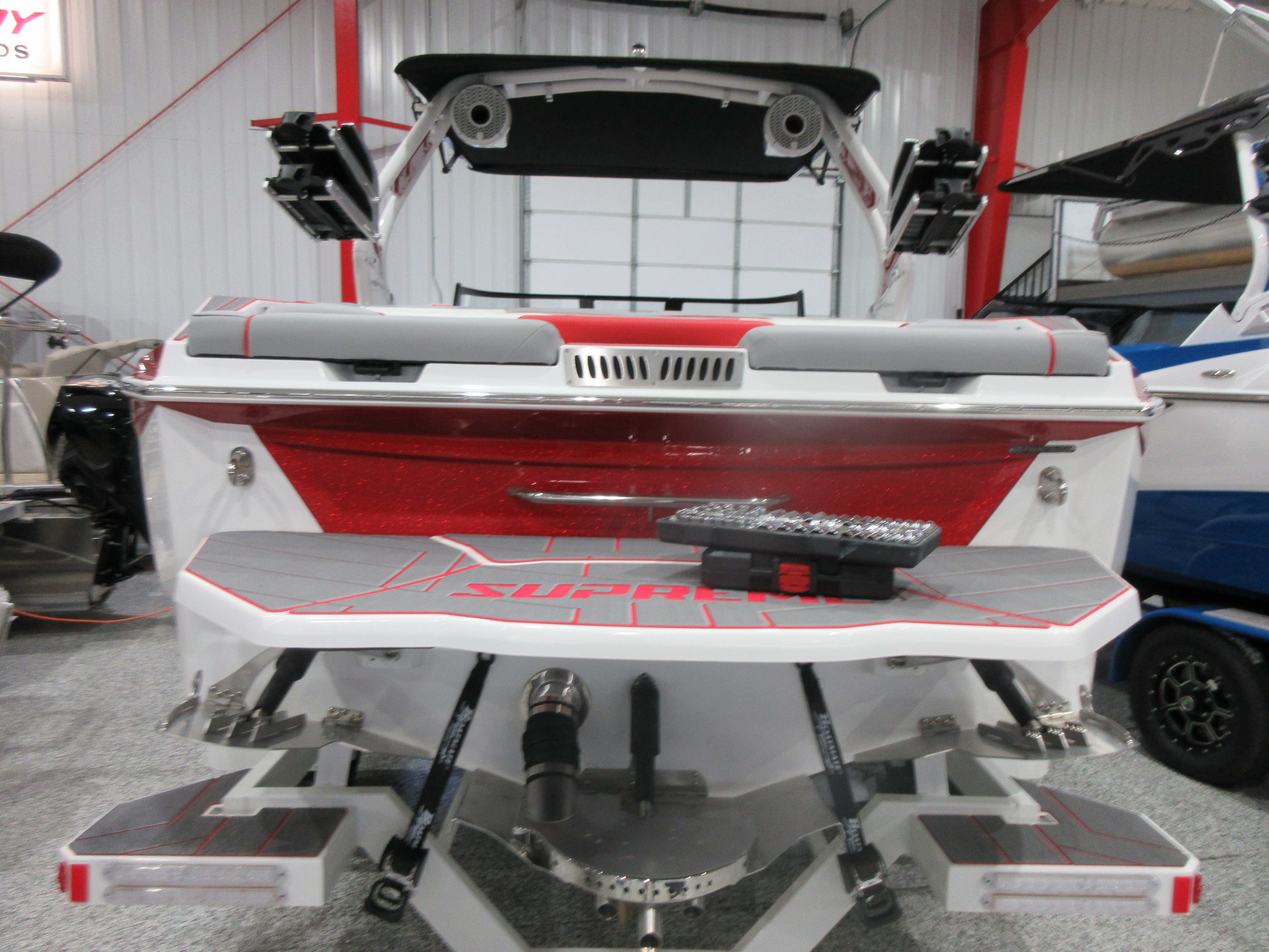 2024 Supreme S220