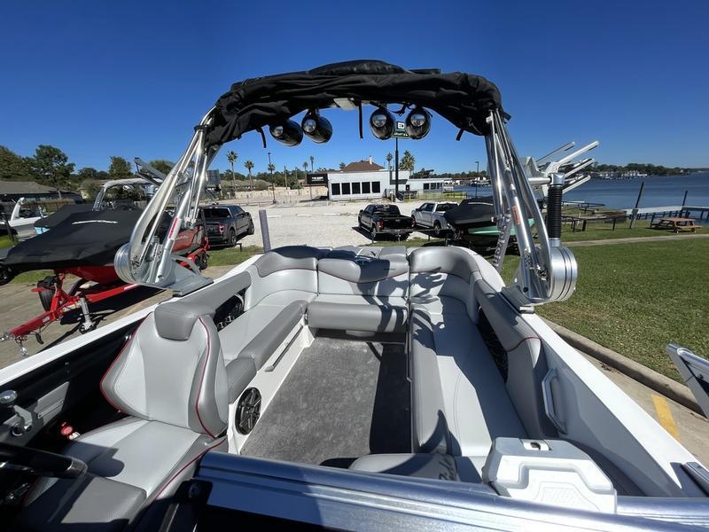 2016 MasterCraft X23