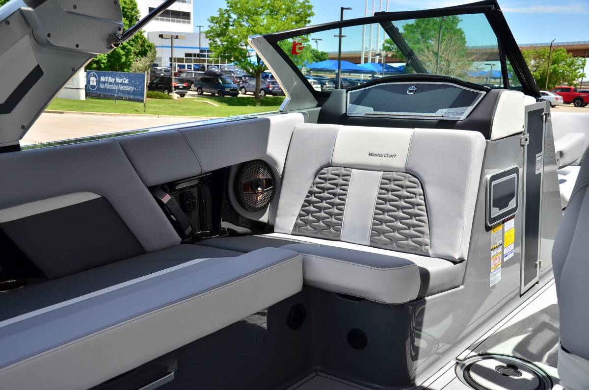2023 MasterCraft X22 – MODEL YEAR END LIQUIDATION! LOWEST PRICED X22 IN THE COUNTRY!