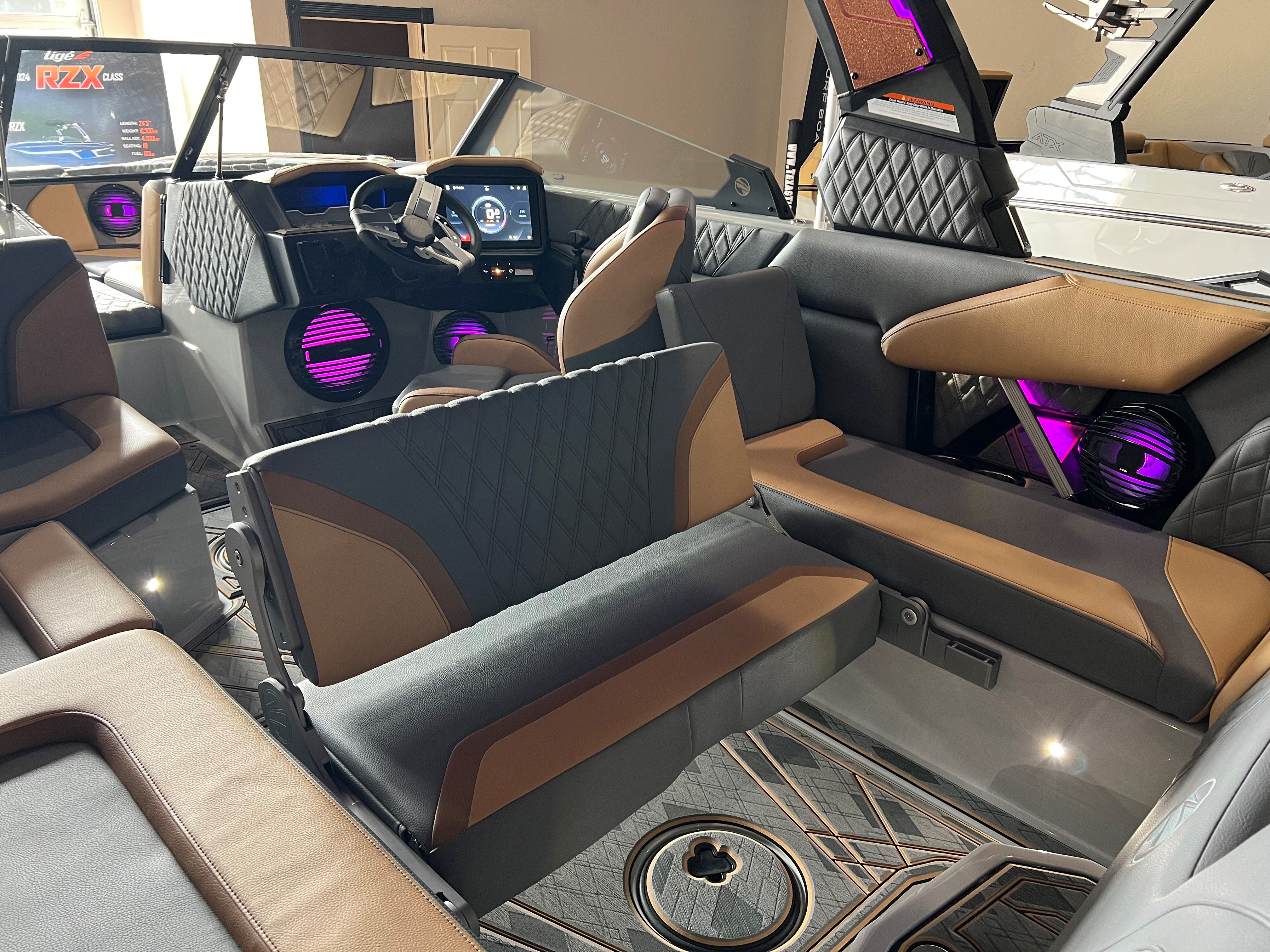 2024 Tige 22RZX Icon