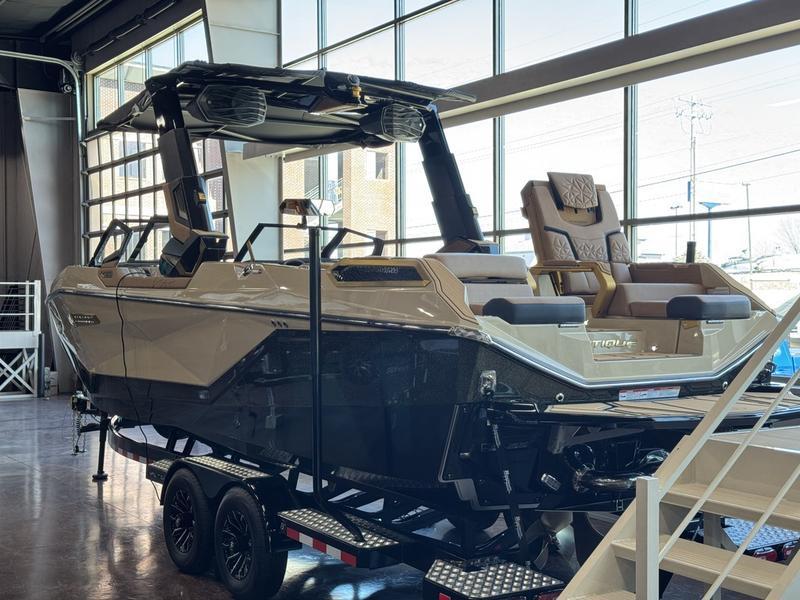 Nautique Boats G25 Paragon V-Drive 25 2025