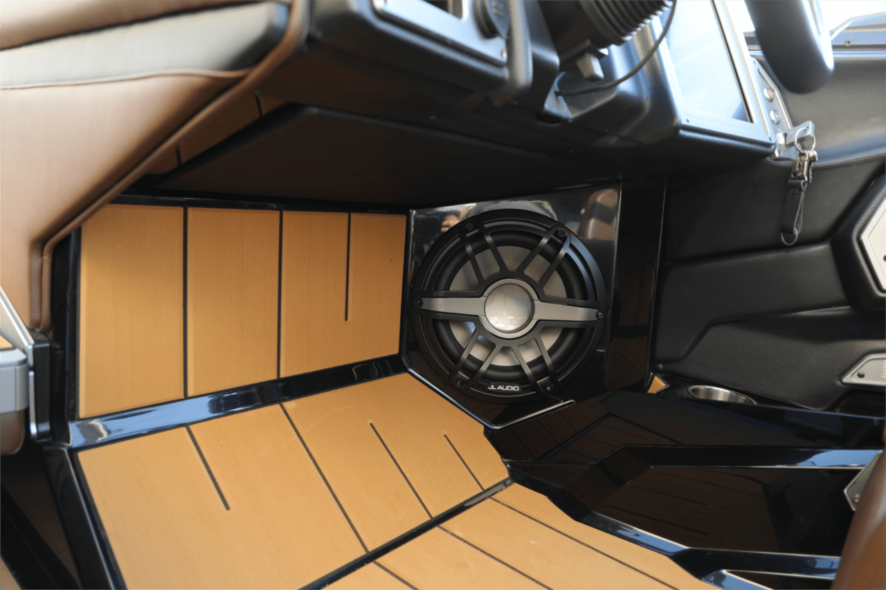 2023 Supra Boats SL 450 – New Arrival!!! – 29 Hours