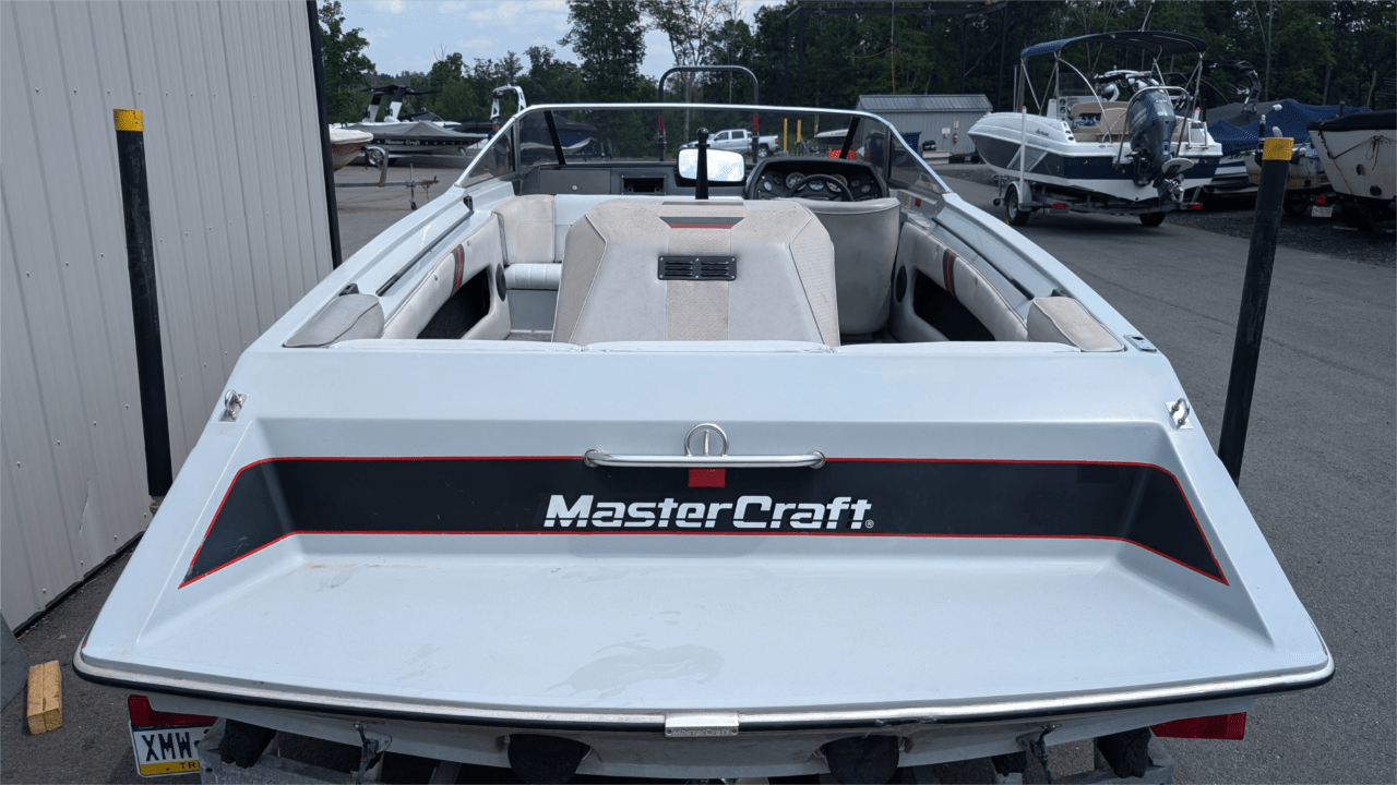 1988 MasterCraft Barefoot 190 w/ Rebuilt 454