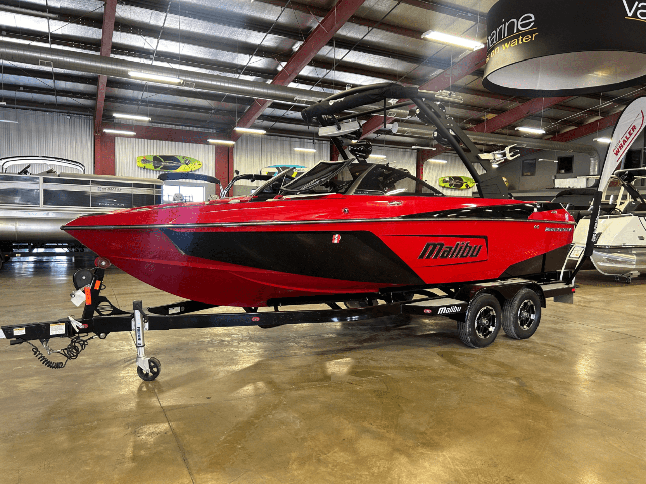 2019 Malibu 22 LSV Icon