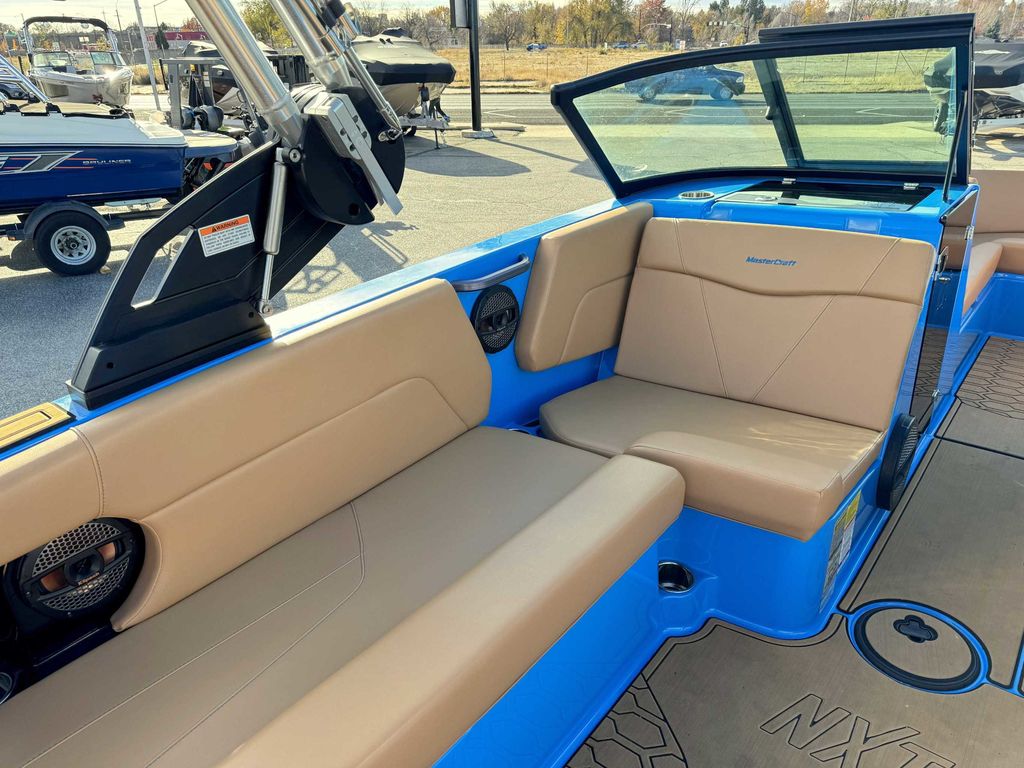 2024 MasterCraft NXT23