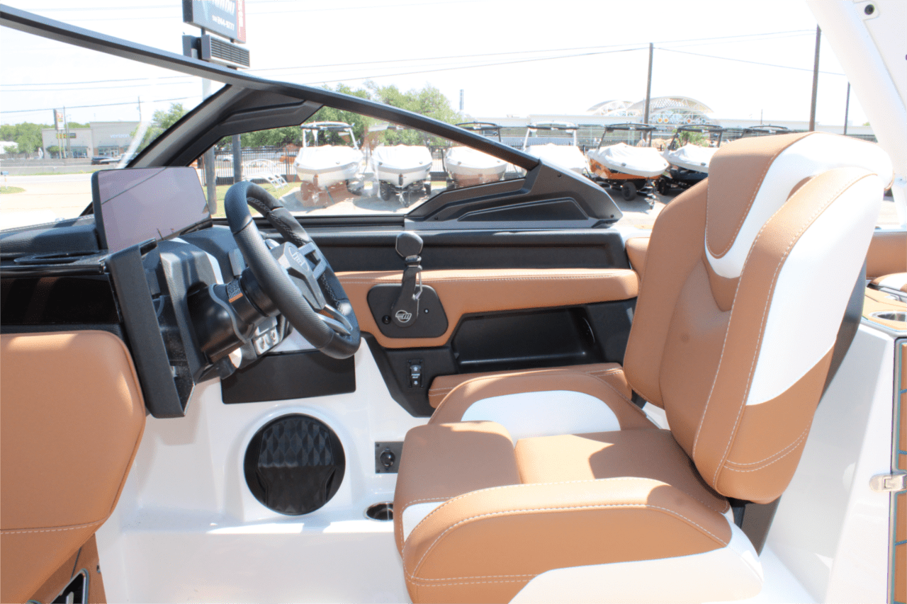 2025 Malibu 24 MXZ Icon