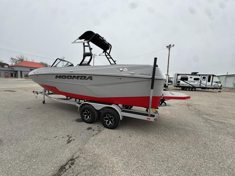 2025 Moomba Max
