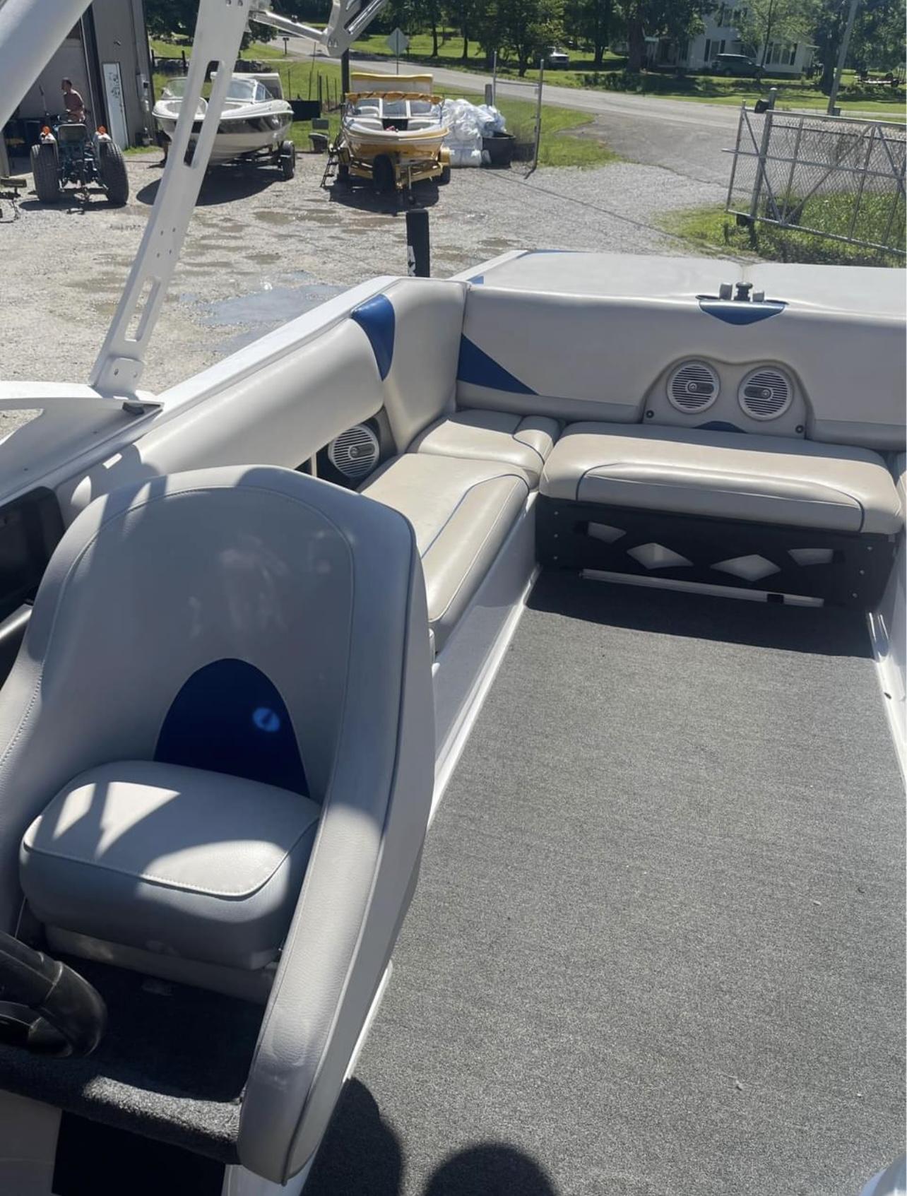 2014 Axis A24