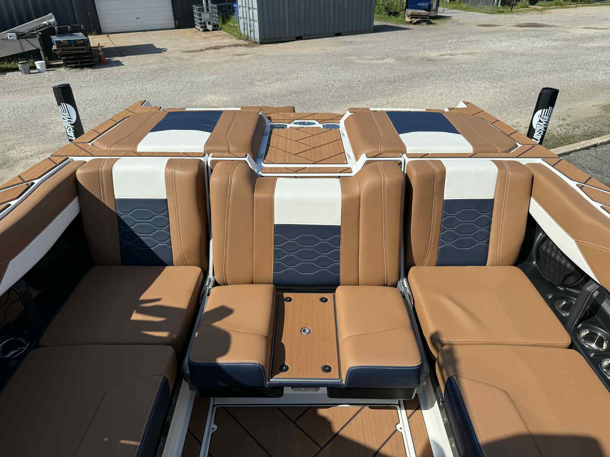 2025 Malibu 23LSV