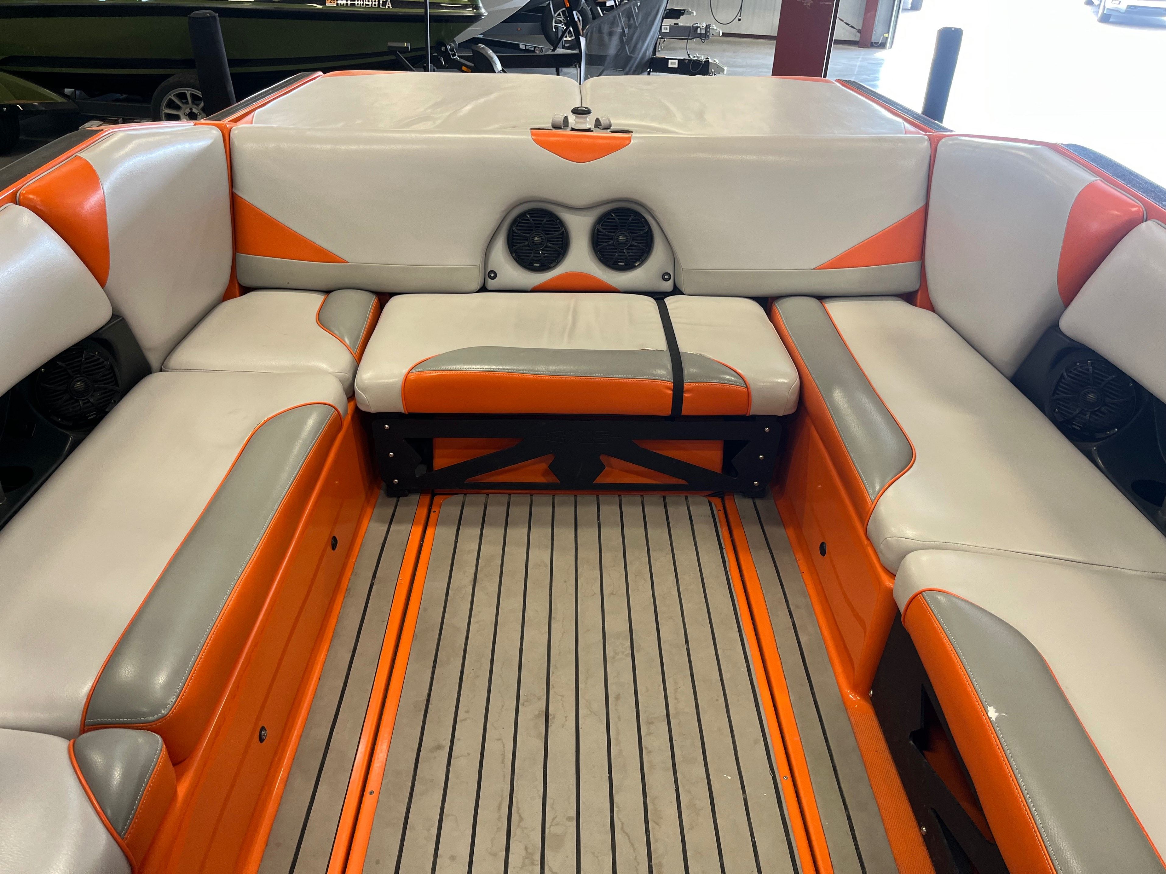 2015 Axis A24