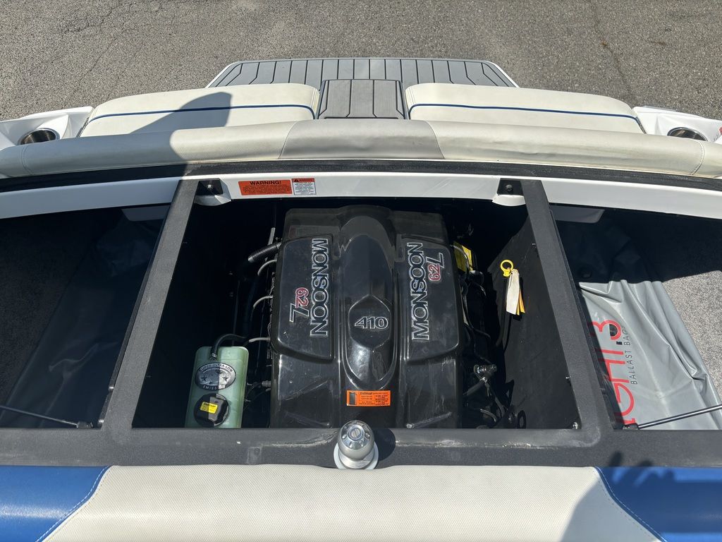 2017 malibu boats 22-VLX