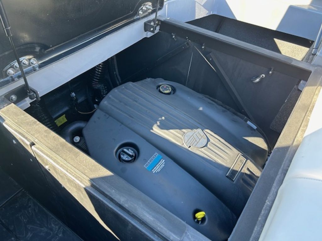 2024 Axis Wake Research T250