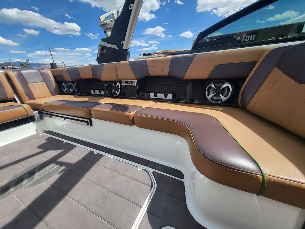 2021 Malibu Boats 24 MXZ