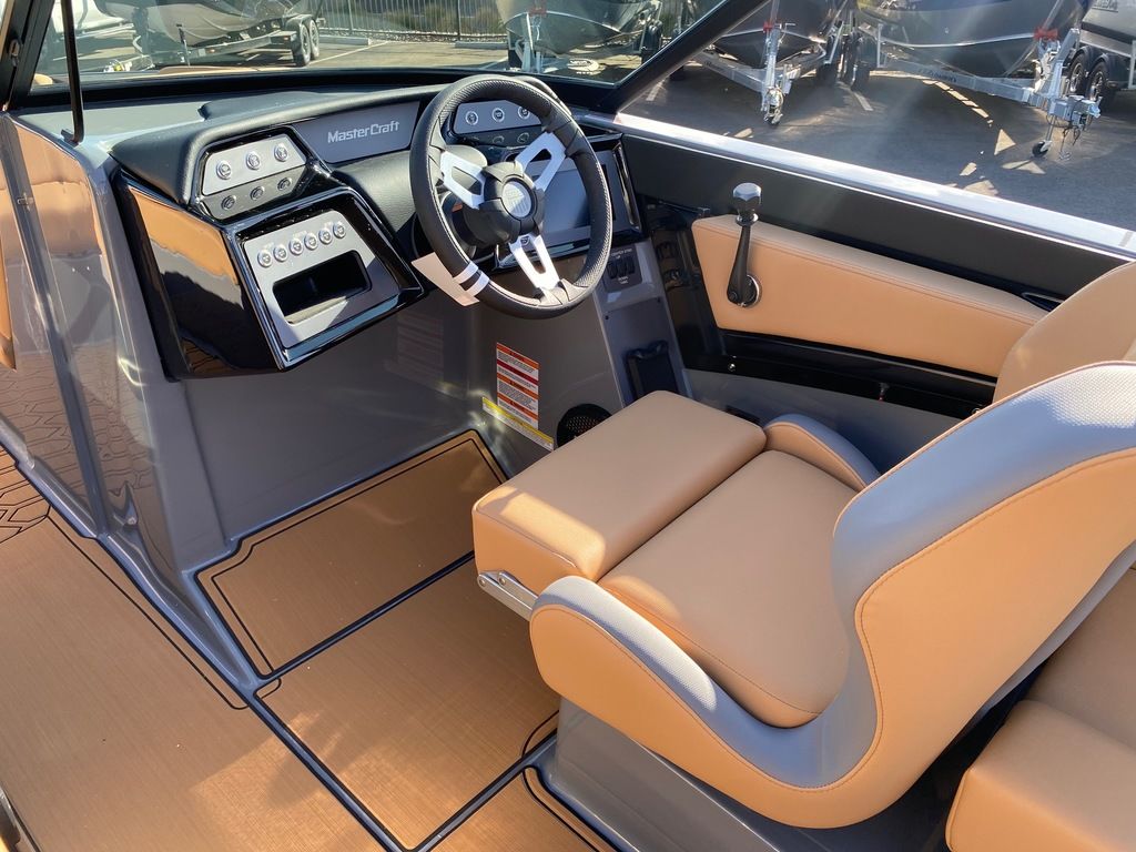 2025 MasterCraft NXT 22