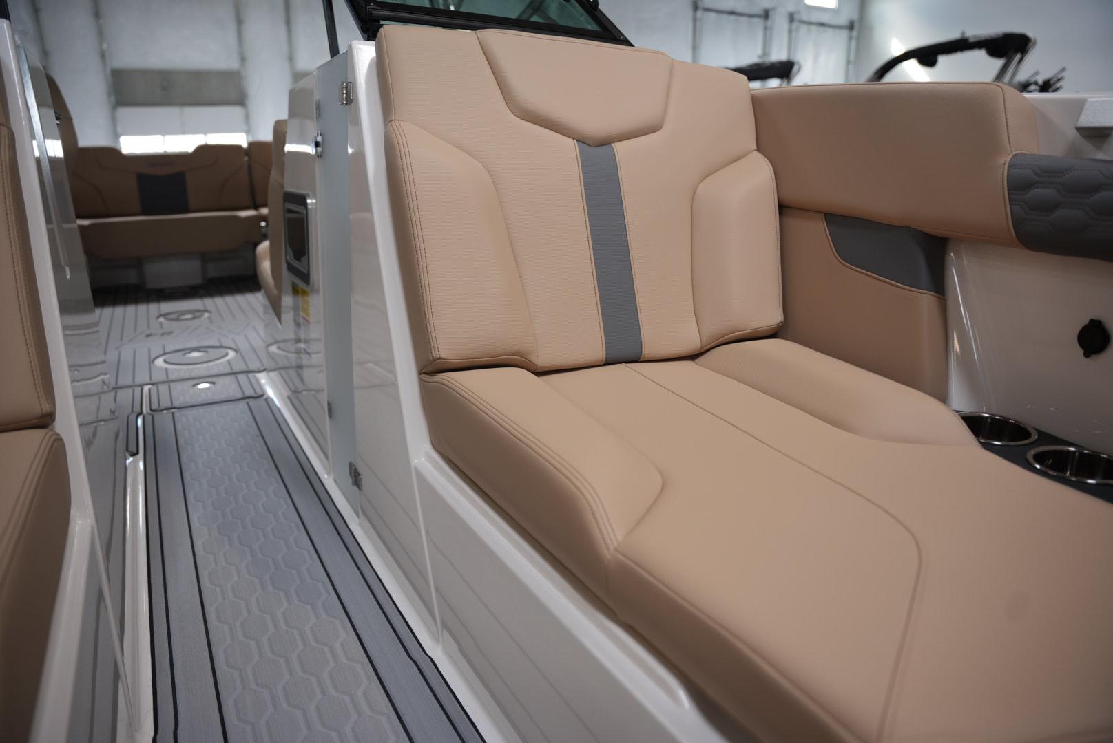 2025 MasterCraft XT24 - New Arrival! Icon