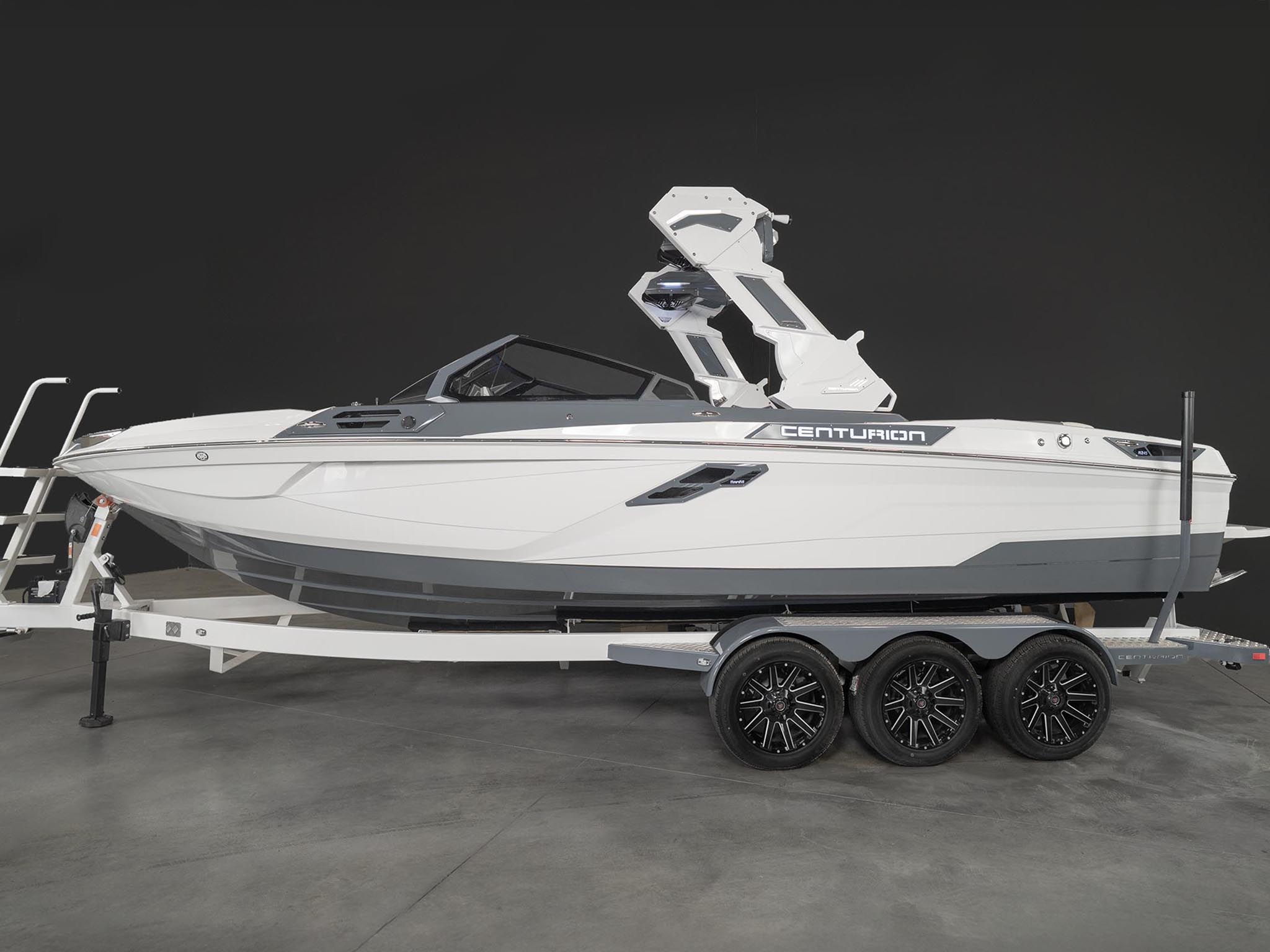 boat.Title