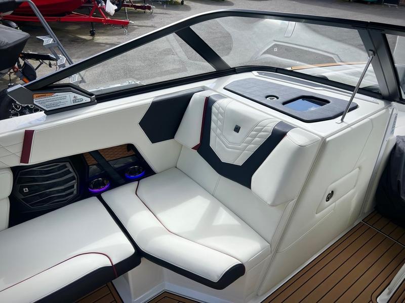 NEW 2024 Nautique G21