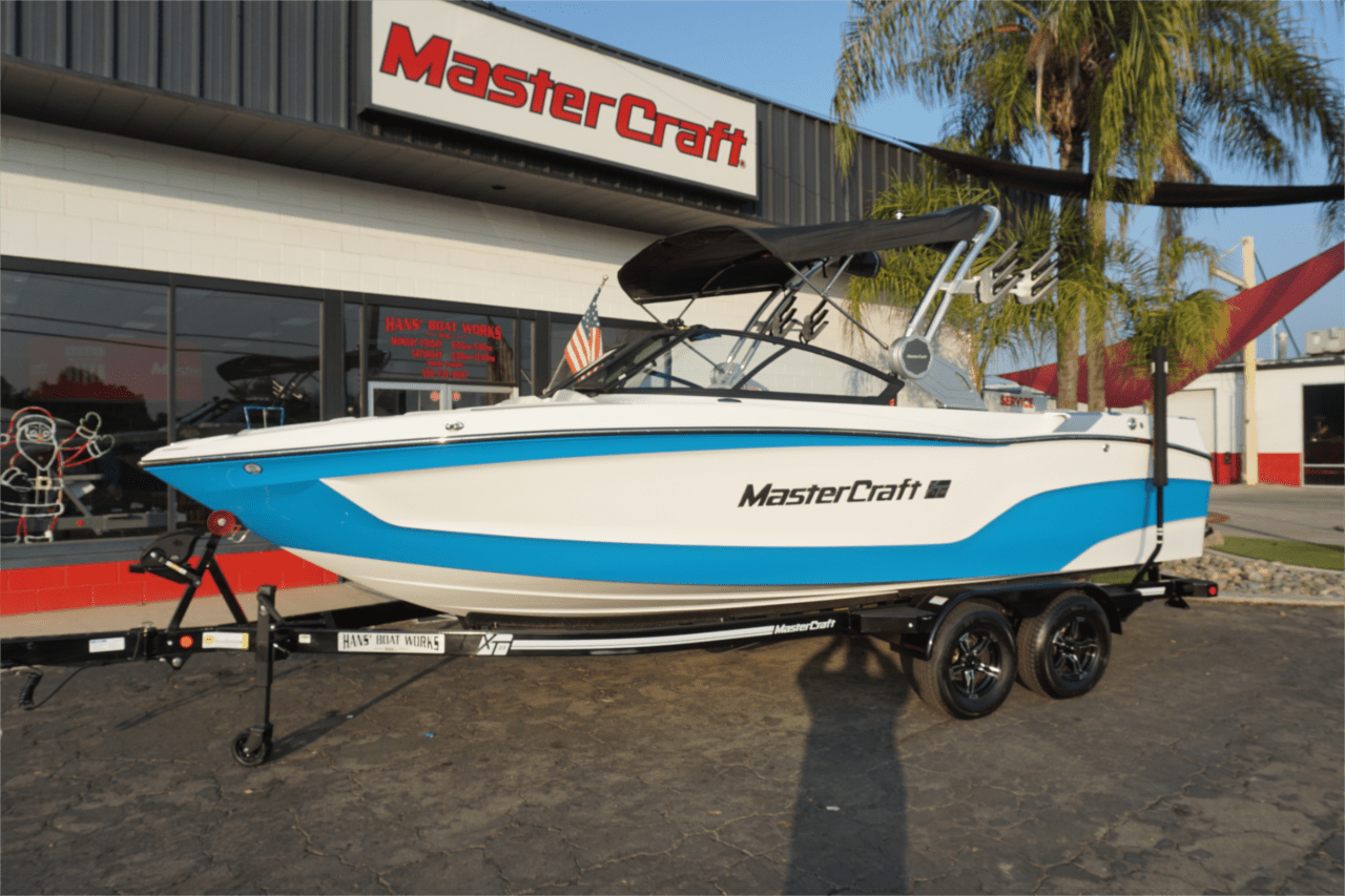 2024 MasterCraft XT23 – Factory Demo w/ 6.2L