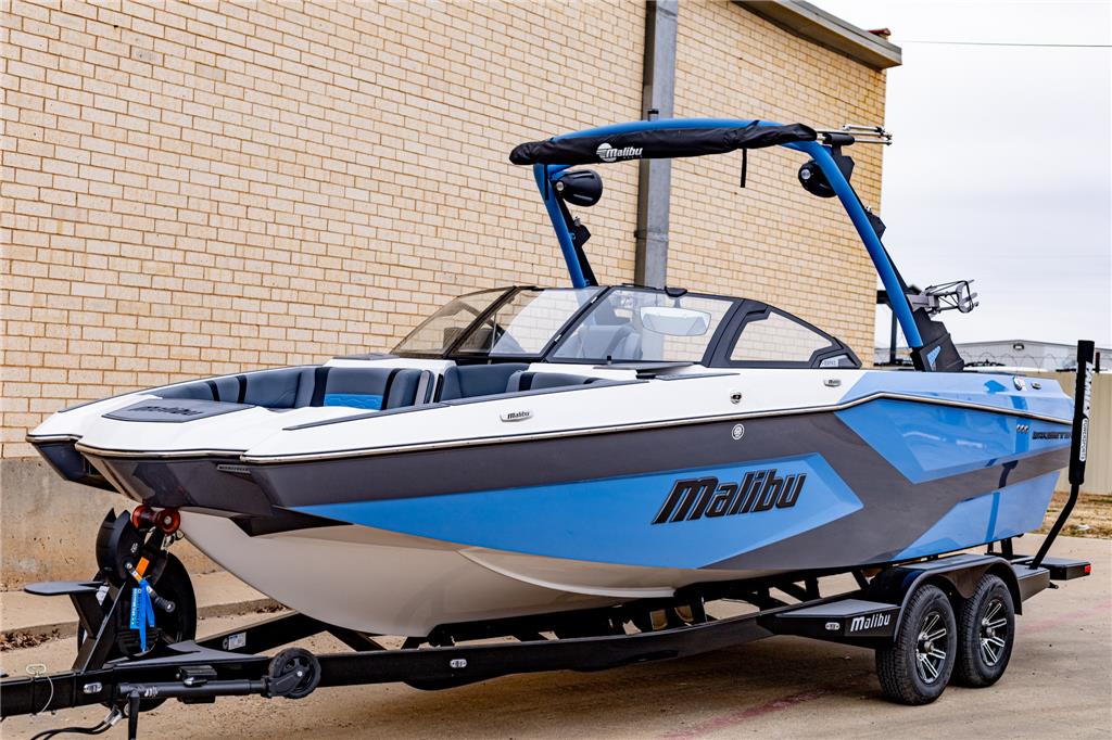 2024 Malibu 23 MXZ
