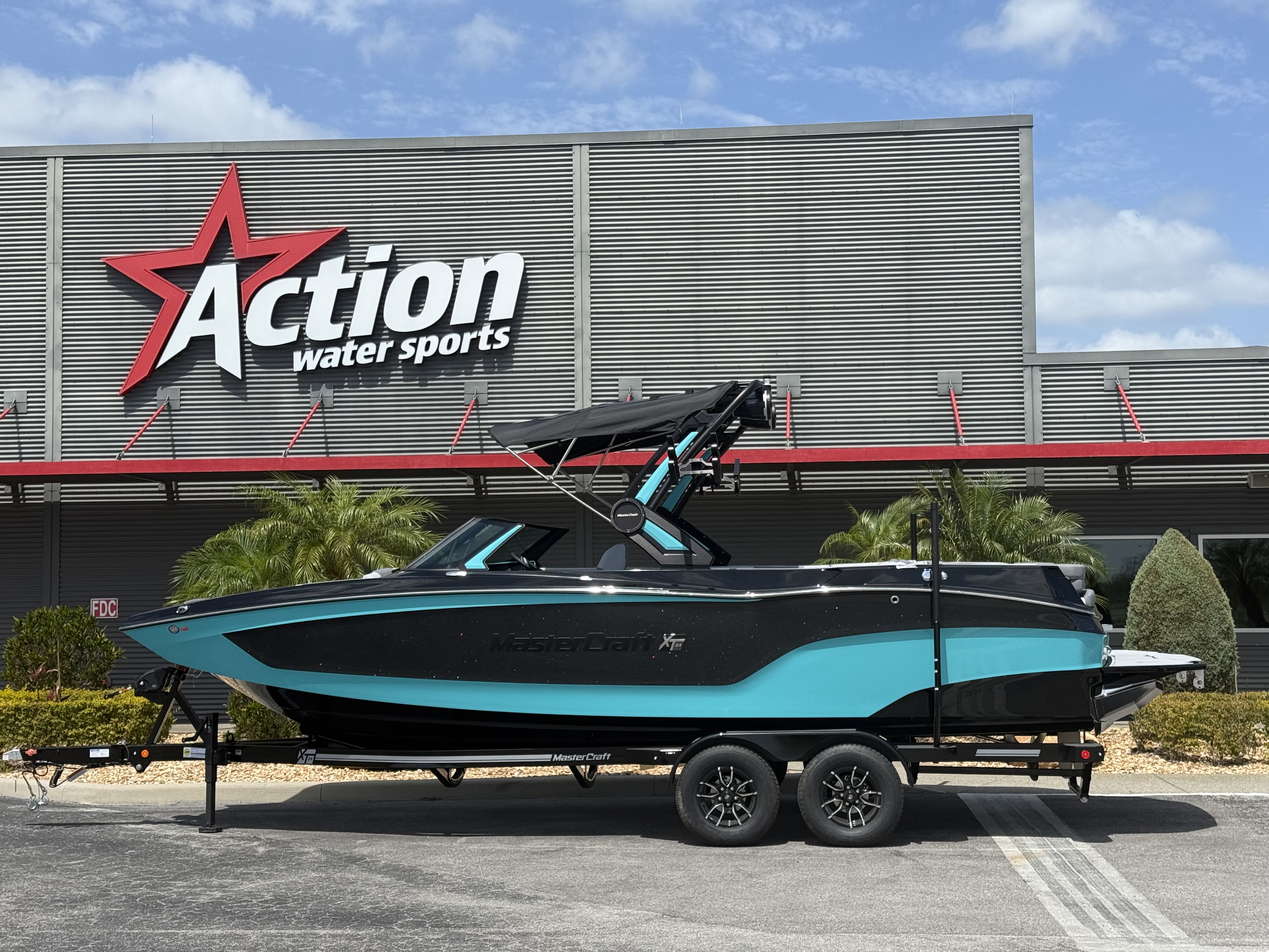 2025 MasterCraft XT24