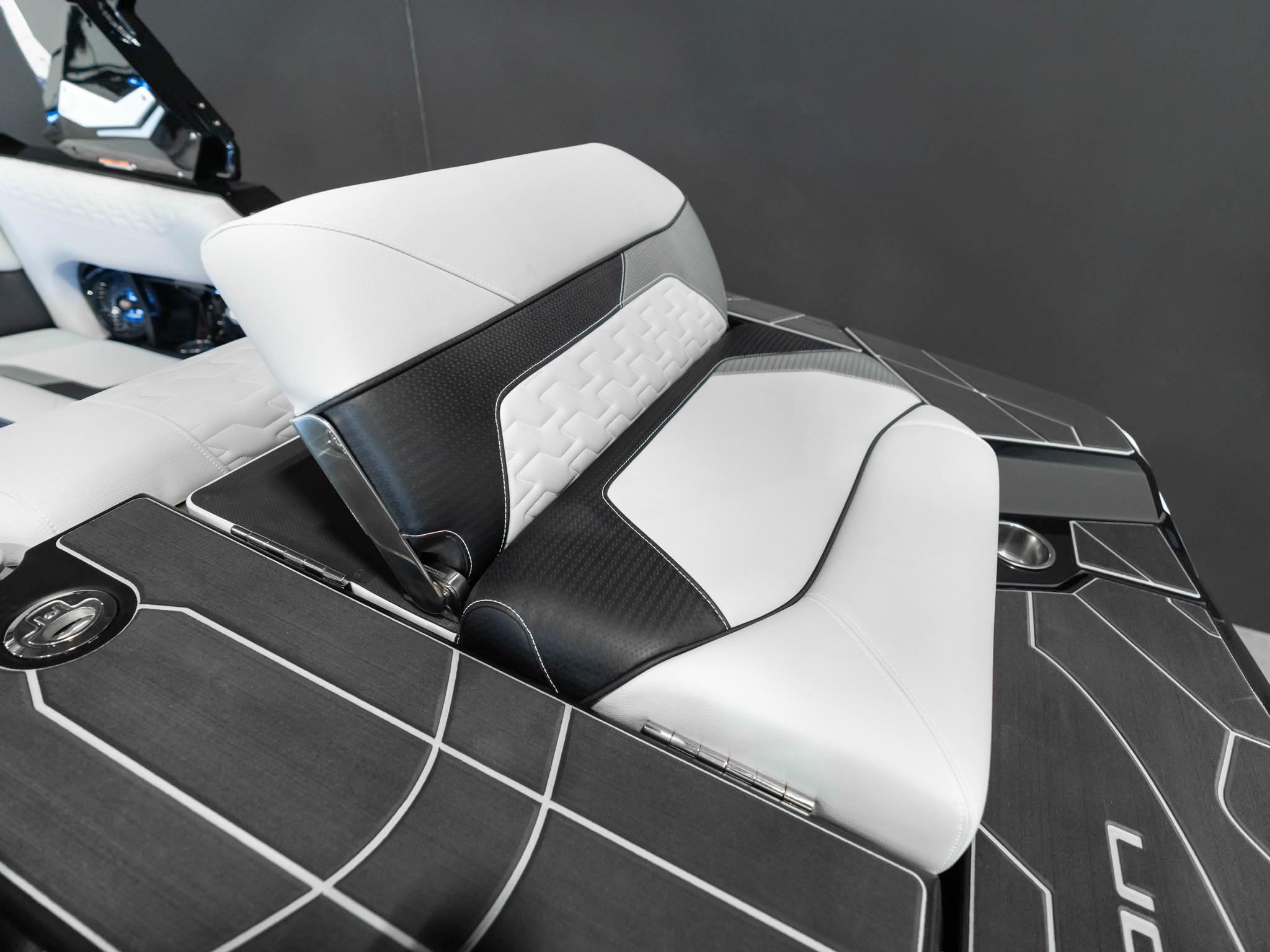 2025 Centurion Ri245 – Black / White Icon