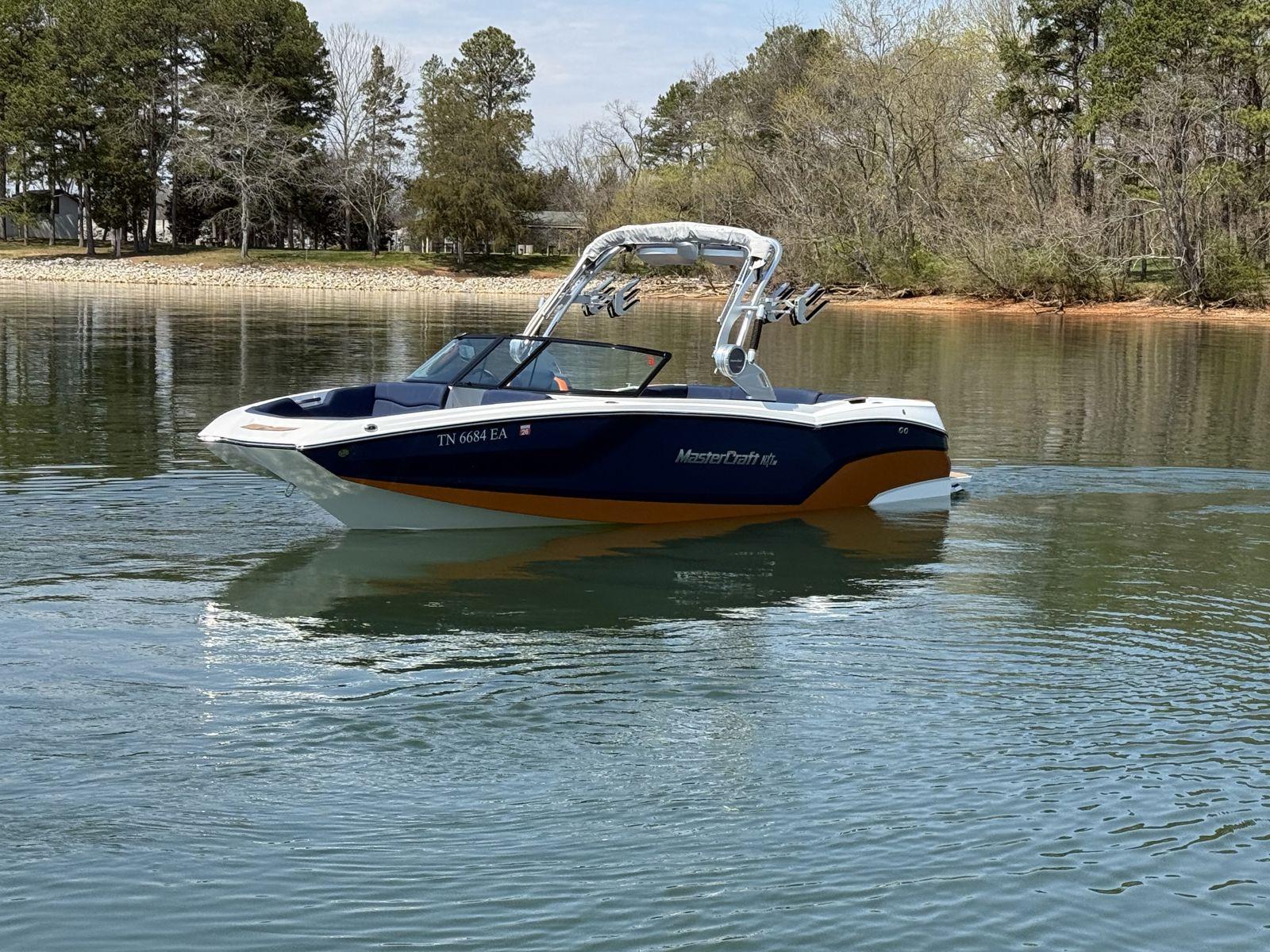 2021 MasterCraft NXT24