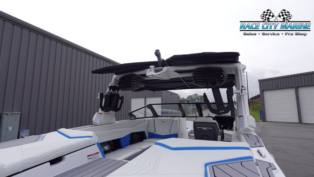 2025 Nautique G23