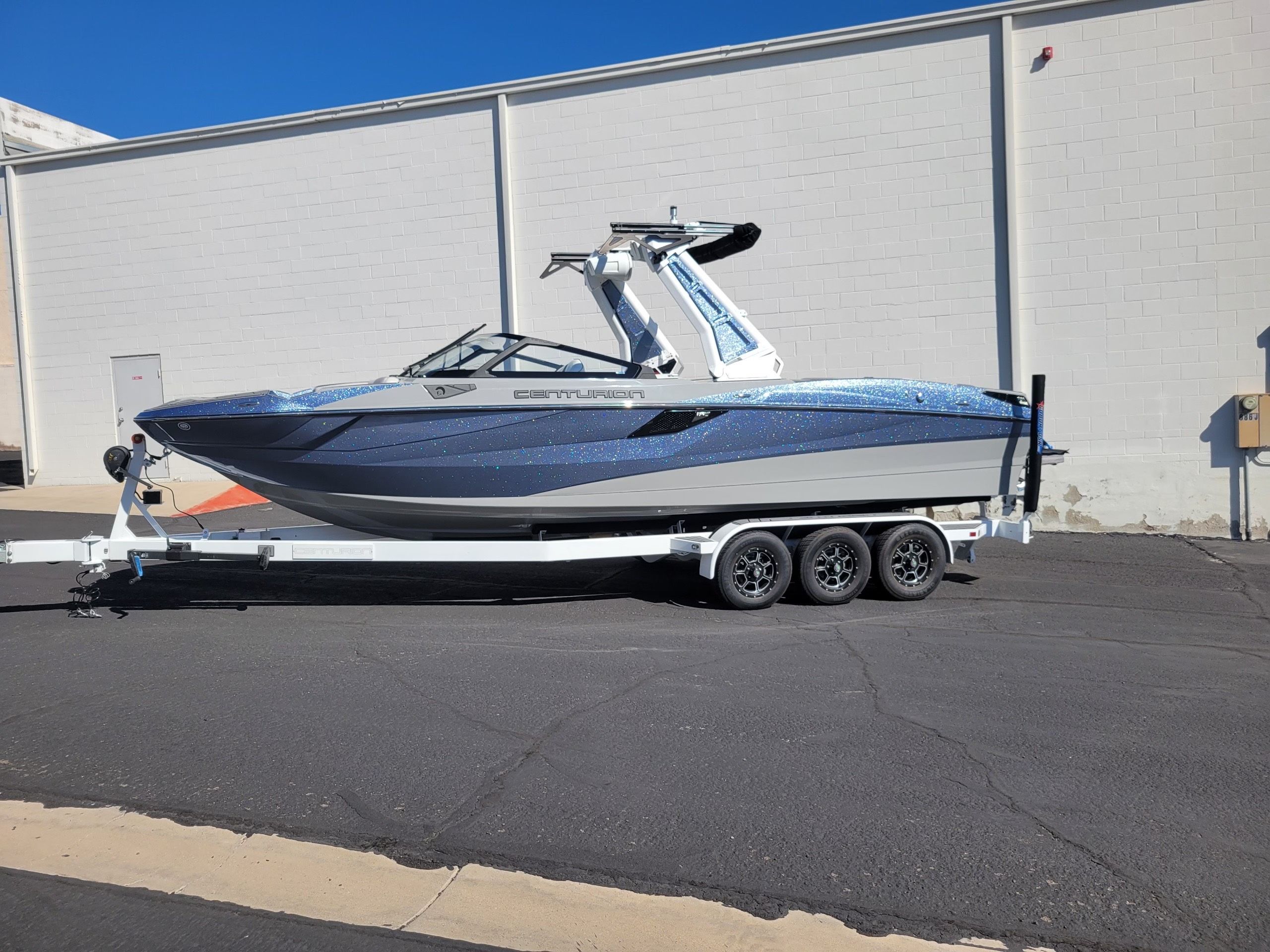 boat.Title