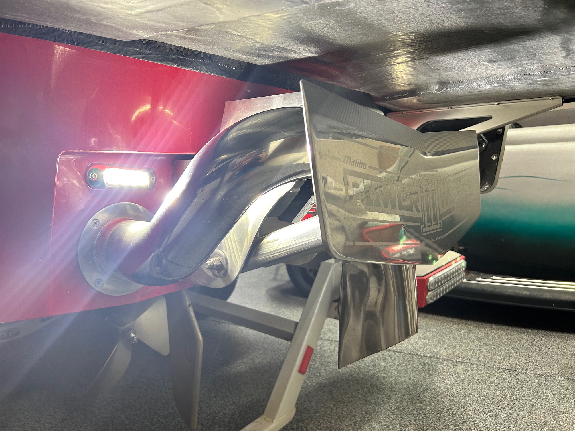 2019 Malibu 23LSV Wakesetter